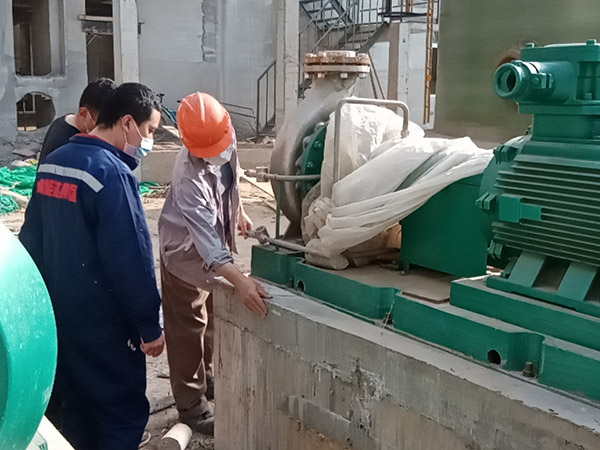 河南開封蘇泊爾加工廠機械設備安裝二次灌漿料施工現場指導 